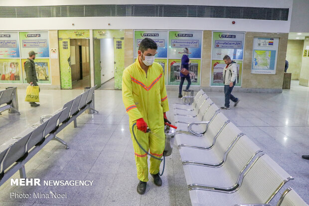 Screening travelers in Tabriz amid COVID-19 spread