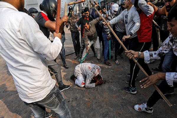 VIDEO: Anti-Muslim violence in Delhi