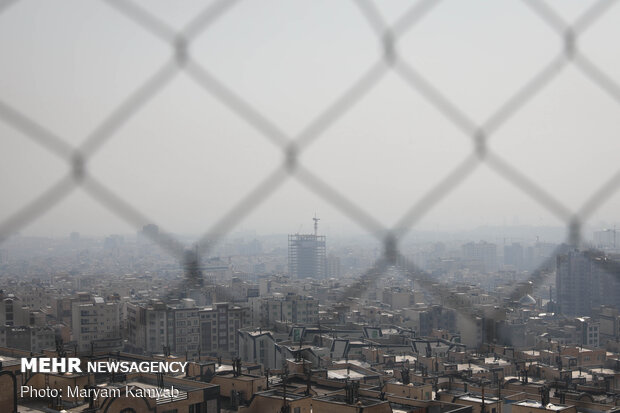 هوای تهران باز هم در مرز آلودگی قرار دارد