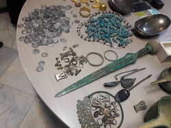 Parthian-era relics recovered from a second-hand shop in Tehran