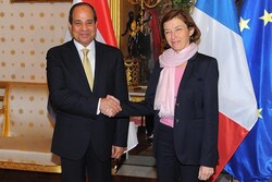 دیدار وزیر دفاع فرانسه با رئیس‌جمهوری مصر
