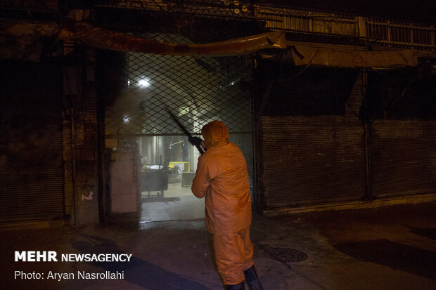 Disinfecting public places in Sanandaj