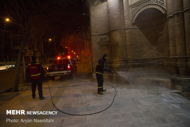 Disinfecting public places in Sanandaj