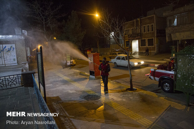 Disinfecting public places in Sanandaj