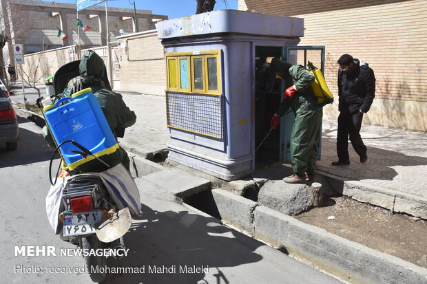 Hygienic measures to disinfect public places in Shahreza
