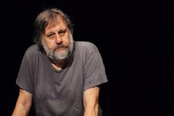 ژیژک: اظهارات ترامپ حاکی از فروپاشی اخلاق در کاخ سفید است