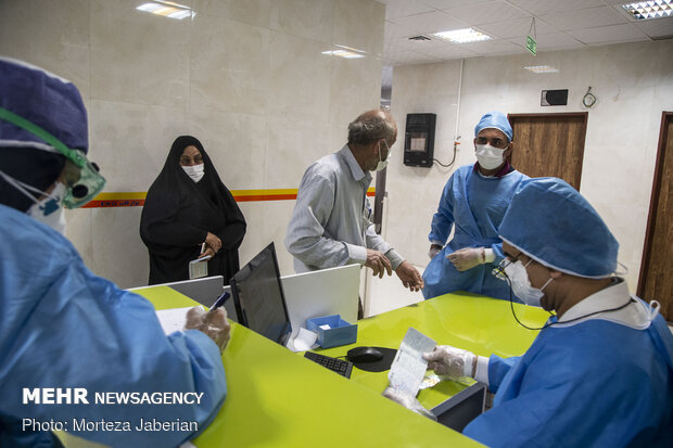 جهادگران خط مقدم مبارزه با کرونا در اهواز