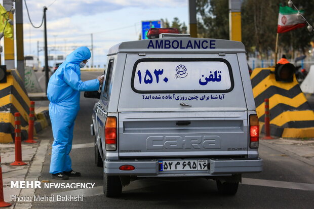 اجرای طرح تب سنجی در عوارضی اتوبان قم _ تهران