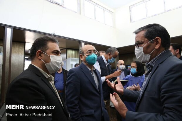 WHO representatives pay visit to Masih Daneshvari Hospital 