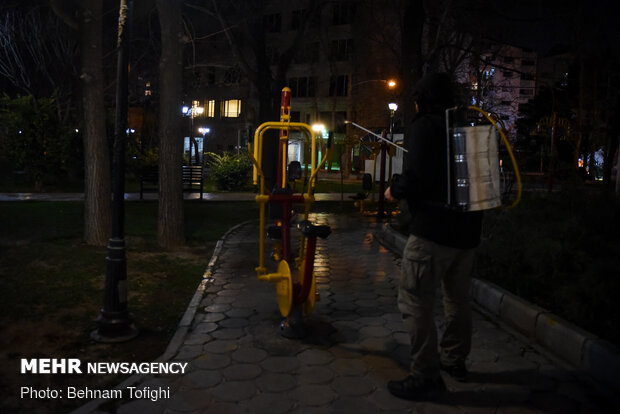 Mobilization of people for disinfecting public places in Tehran 