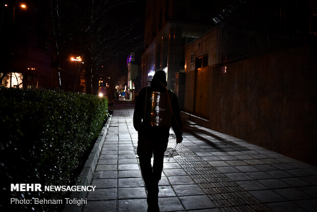 Mobilization of people for disinfecting public places in Tehran 