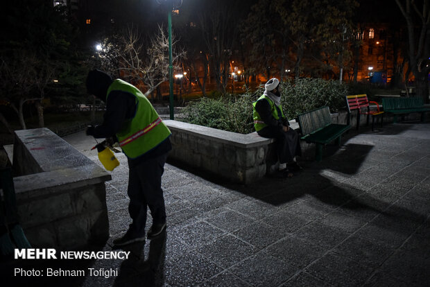 Mobilization of people for disinfecting public places in Tehran 