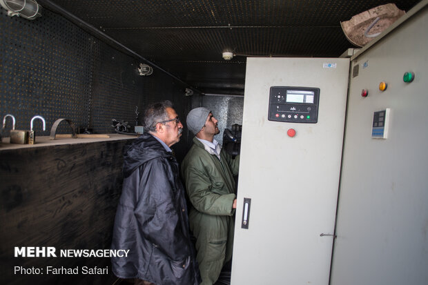 Deploying field hospital in Qazvin 