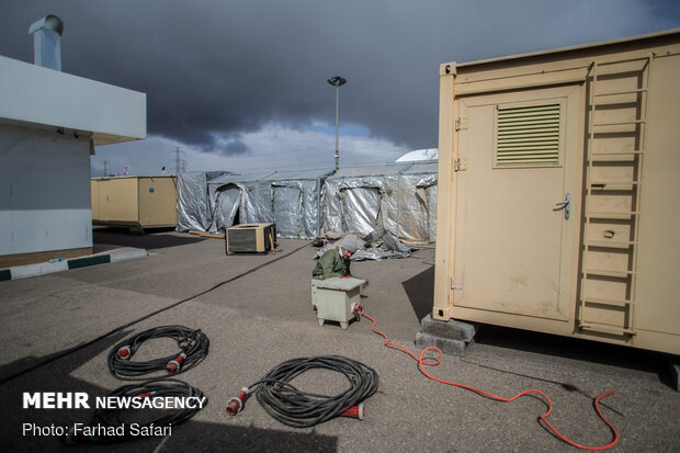 Deploying field hospital in Qazvin 