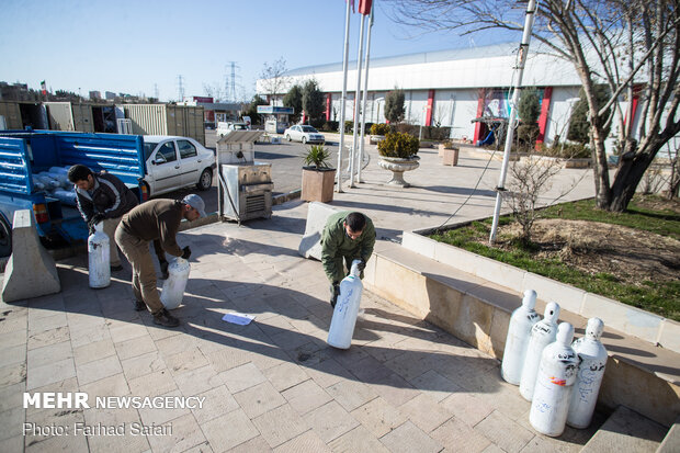 Deploying field hospital in Qazvin 