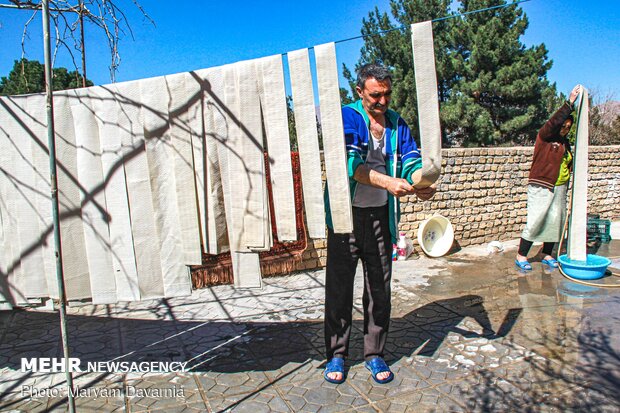 İran'da Nevruz Bayramı öncesi ev temizliği geleneği