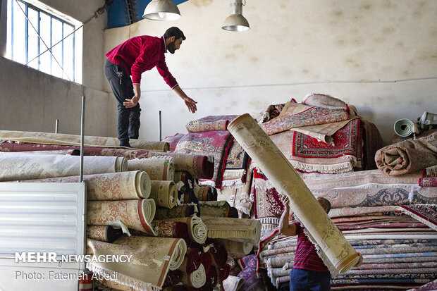 Carpet cleaning workshops on eve of Nowruz
