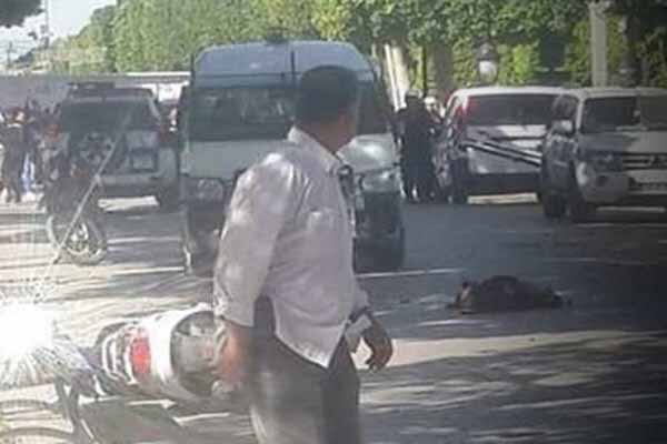 Tunus'ta ABD Büyükelçiliği yakınında intihar saldırısı