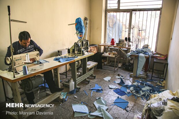 Workshop for producing overalls, special of nurses and doctors, in Bojnourd