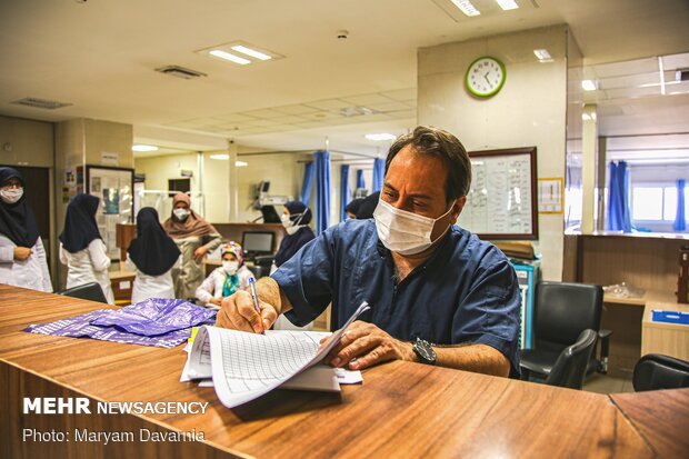 Workshop for producing overalls, special of nurses and doctors, in Bojnourd