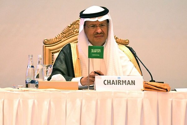 امتناع وزیر انرژی عربستان از اعلام میزان تولید نفت این کشور 