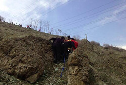 مرد ۵۰ ساله بر اثر سقوط از کوه جان باخت