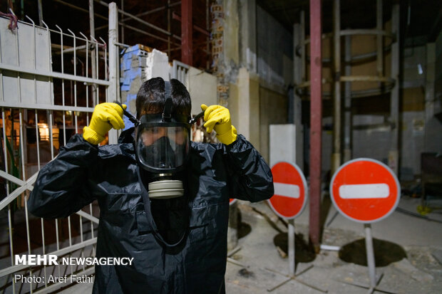 Volunteer Basij forces disinfect public places of Shahriar