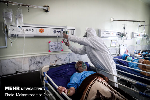 Doctors, nurses at forefront of war on coronavirus in Masih Daneshvari Hospital
