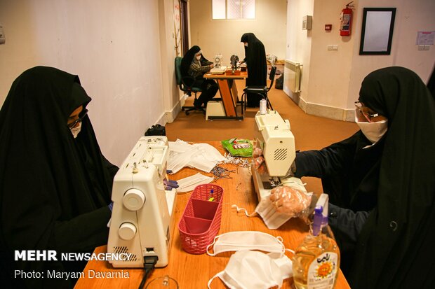 تولید ماسک و گان توسط خواهران جهادگر خراسان شمالی
