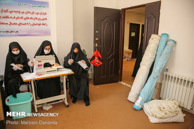 تولید ماسک و گان توسط خواهران جهادگر خراسان شمالی