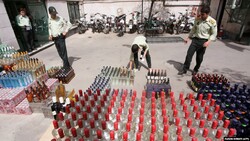 Distributors of toxic alcohol arrested in Iran