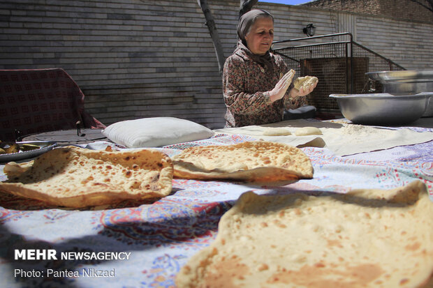 پخت نان در خانه