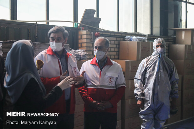 کارخانجات تولید ماسک و مواد ضدعفونی کننده هلال احمر