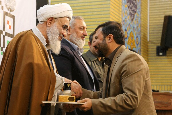 امام جمعه قزوین درگذشت مسئول ستاد اربعین را تسلیت گفت