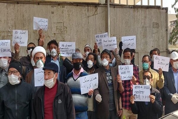 Video: Indians hold protest in front of country's embassy in Tehran 