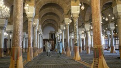 موعد بازگشایی مساجد و رستورانها در تونس