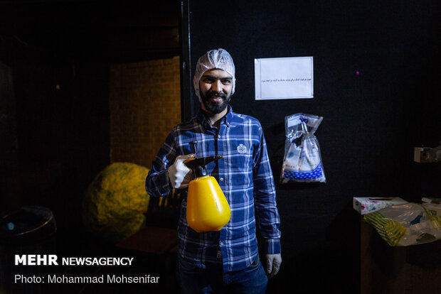 Theater community producing face masks in Tehran 