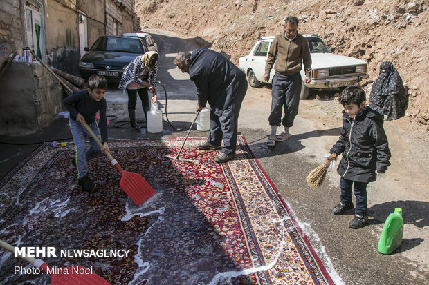 Carpet cleaning on eve of Nowruz in Tabriz