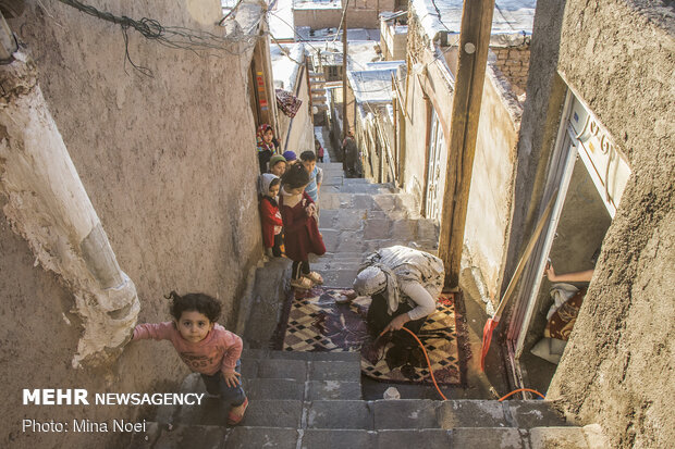 Carpet cleaning on eve of Nowruz in Tabriz