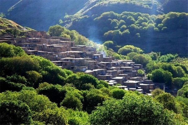 لزوم رعایت ضوابط گردشگری در ساخت و سازهای روستای«ملحمدره» اسدآباد