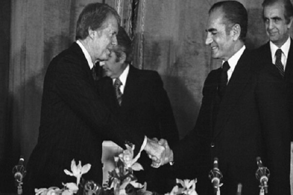 آیا روابط ایران با قدرتها در دوره پهلوی زمینه ساز رشد اقتصادی شد؟