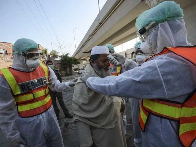 پاکستان میں کورونا کیسزمیں نمایاں کمی/ 24 گھنٹوں میں 18 افراد ہلاک