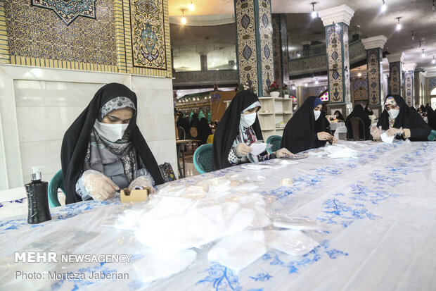 Workshop for producing face mask in Ahvaz
