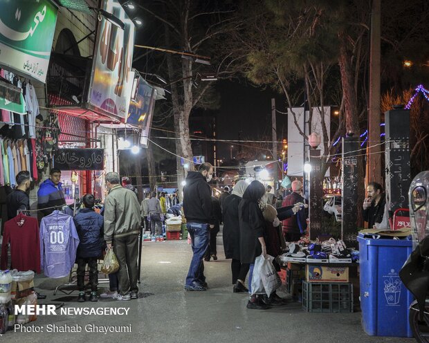 Tahran'ın "Tecriş Çarşısı"nda Nevruz havası