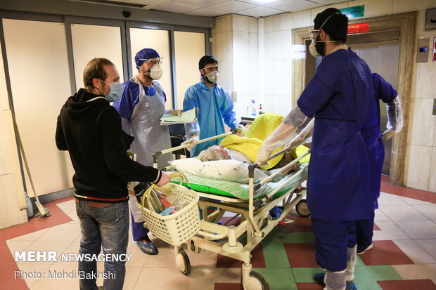 Volunteer forces in Qom hospitals on eve of New Year