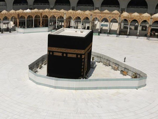سعودی عرب کی مسجد الحرام میں نماز اور عمرہ پر پابندی / 10 ہزار ریال جرمانہ