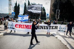تظاهرات هزاران نفر در تل آویو علیه کابینه ائتلافی نتانیاهو- گانتز