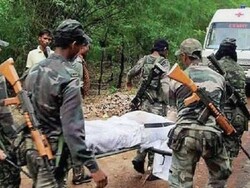 بھارت میں ماؤ نواز باغيوں کے حملے میں 17 اہلکار ہلاک