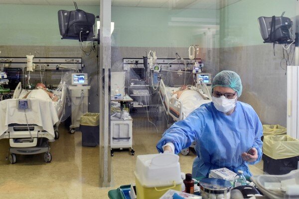اٹلی کے ہسپتال میں کورونا مریضوں کی دیکھ بھل کے لئےروبوٹ تعینات