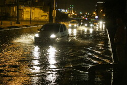 آبگرفتگی در بخش هایی از شهر فیروزآباد فارس
